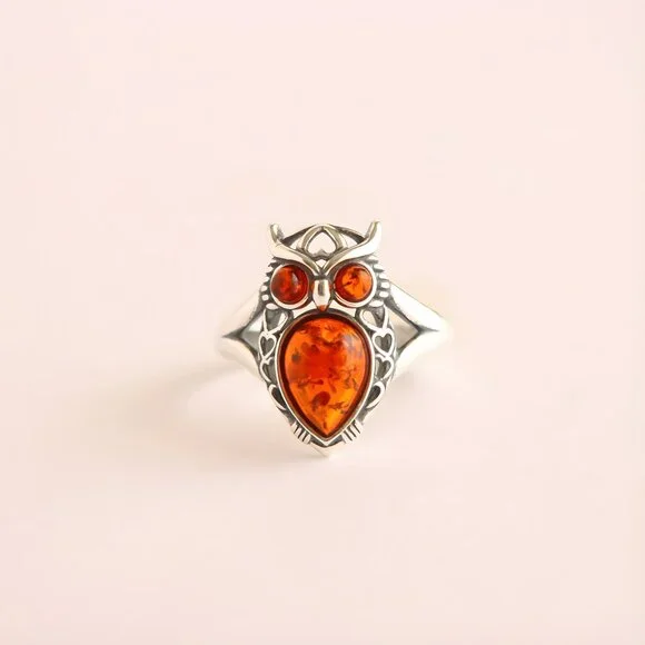 Baltic Amber Owl Ring in 925 Sterling Silver - Picture 2 of 4